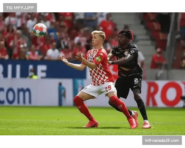 美因茨2-1绝杀波鸿，替补奇兵登场20秒后即利用对手失误打入反击进球